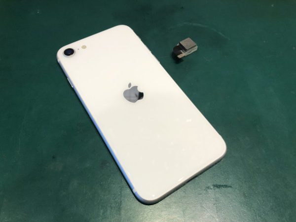 iPhoneSE2 カメラ交換