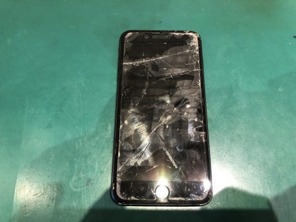 iphone8修理実績画像