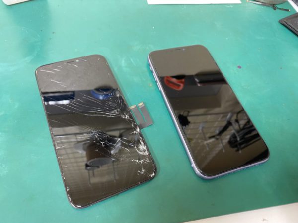 iPhone11フロントパネル交換