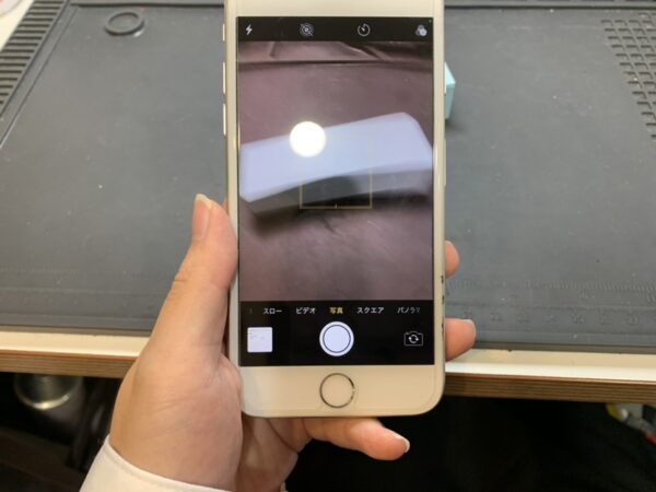 アイフォン8のカメラ交換修理