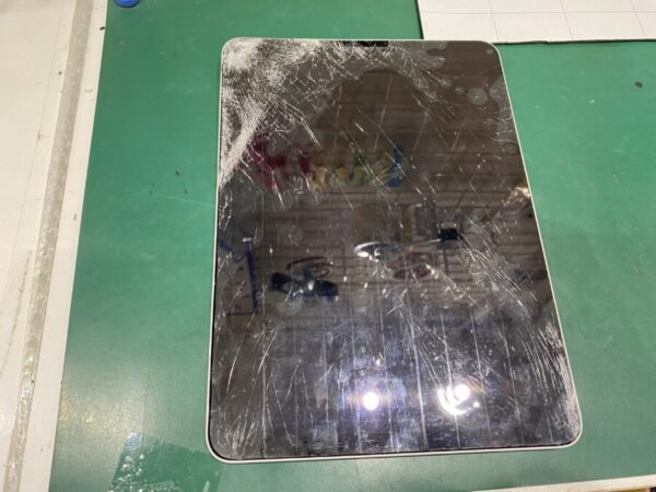 iPad Air 4 修理前