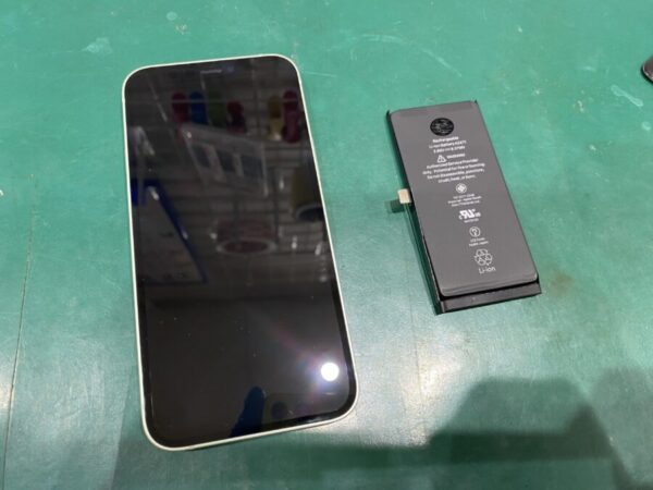 iPhone12mini バッテリー交換