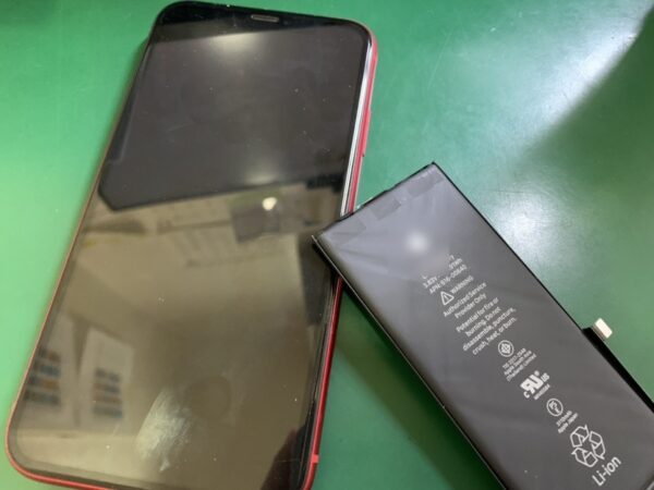 アイフォン11のバッテリー交換