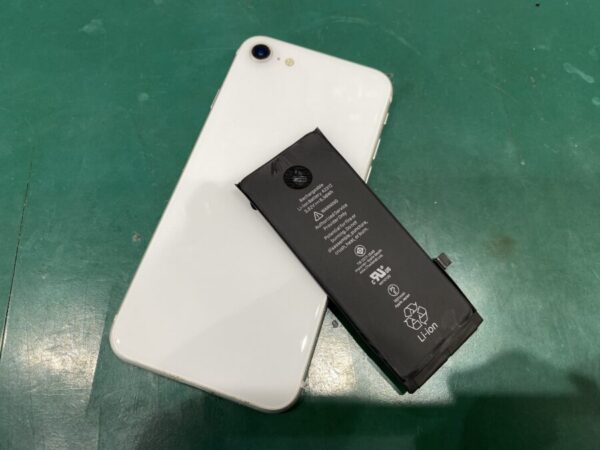 iPhoneSE2 バッテリー交換