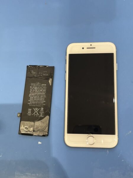 iPhone8 バッテリー交換