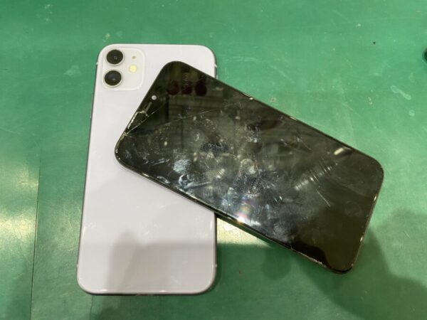 iPhone11 画面交換