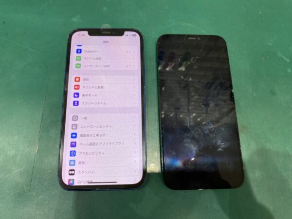 iPhone12画面交換修理後の写真です