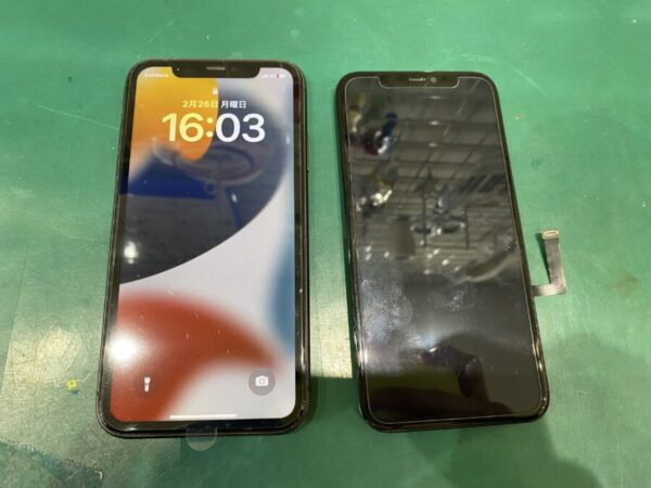 iPhone11画面交換後の写真です