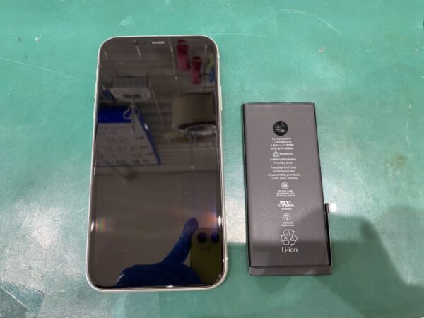iPhone11 バッテリー交換