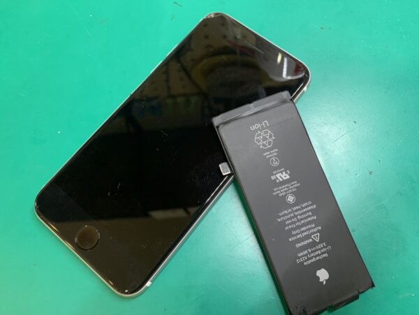 アイフォンエスイー第二世代バッテリー交換