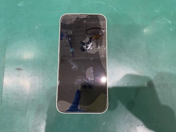iPhone12mini 画面破損