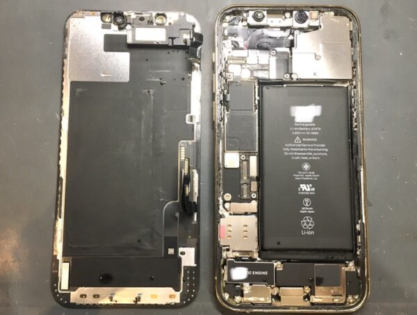 「iPhone12Pro」水没して起動できなくなった端末の復旧作業を行いました。