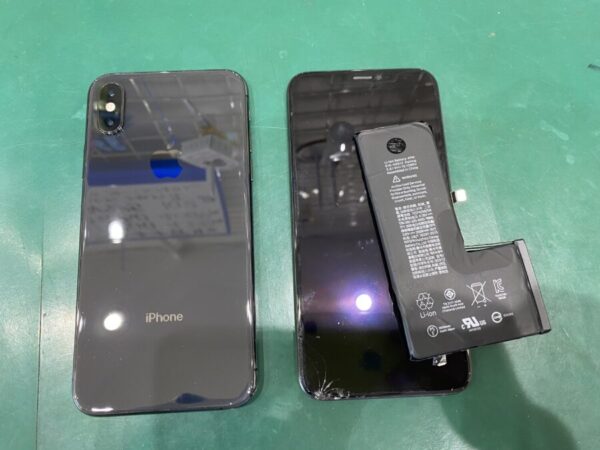 iPhoneXs 画面交換 バッテリー