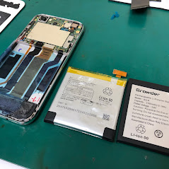 AQUOS R バッテリー膨張