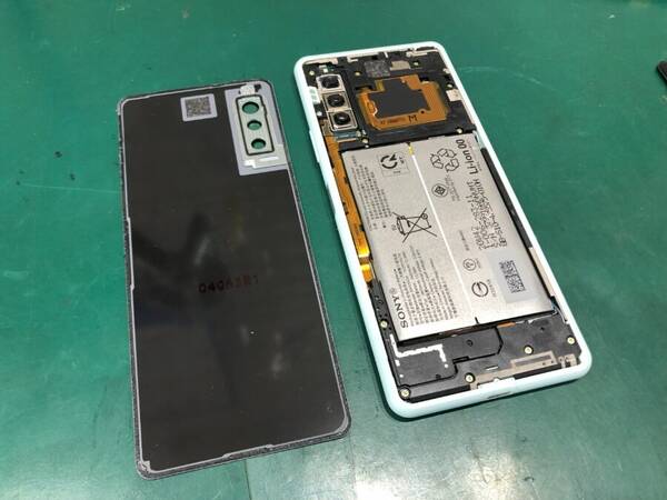 Xperia10Ⅱ スリープボタン