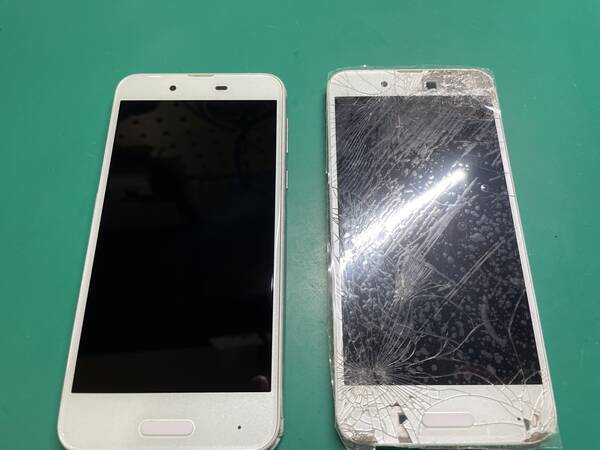 アクオス センス画面割れ、液晶破損